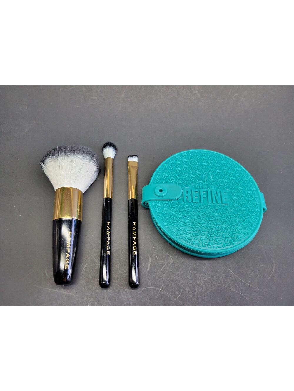 3pc Rampage Beauty makeup Brush Set + Macys Foldable Brush Cleaner Cleaning mat